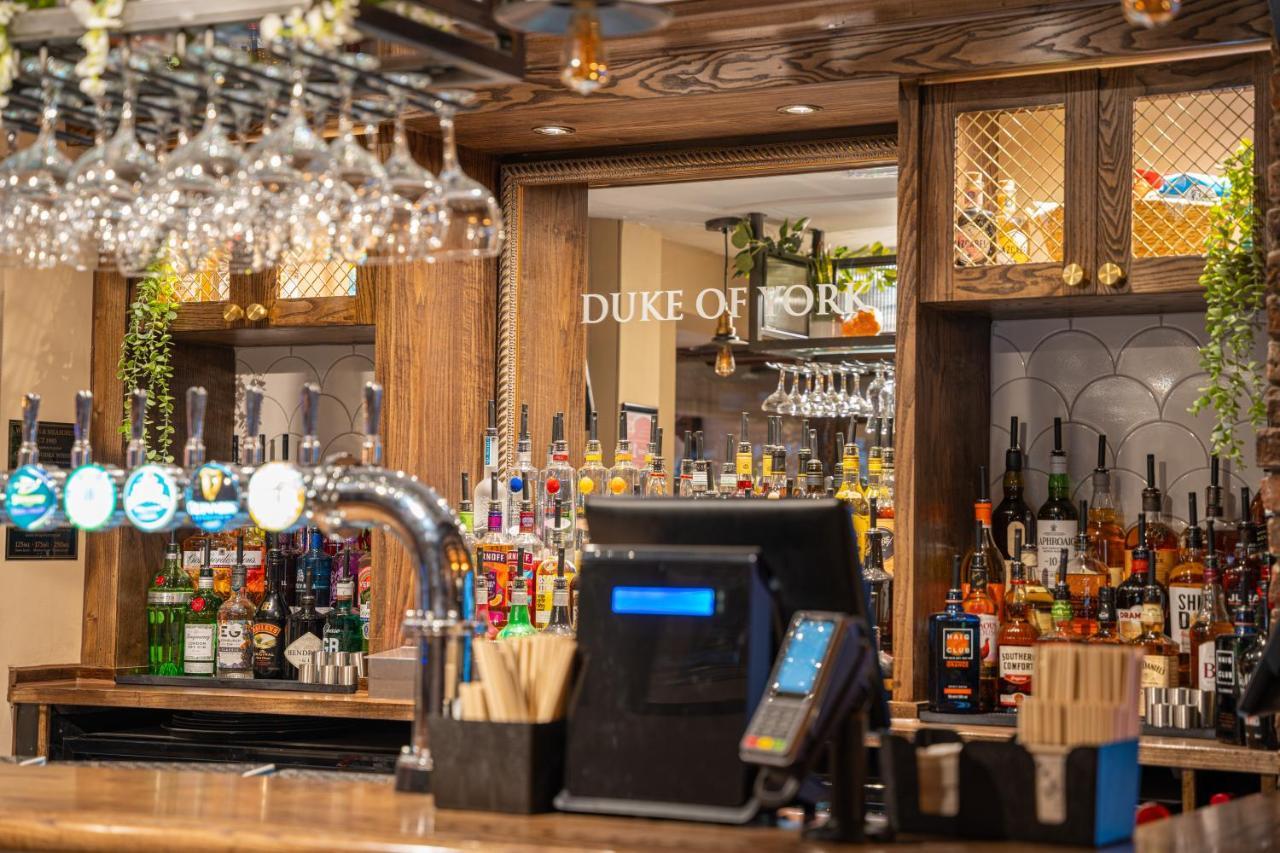 Duke Of York Hotel Whitby Exterior foto